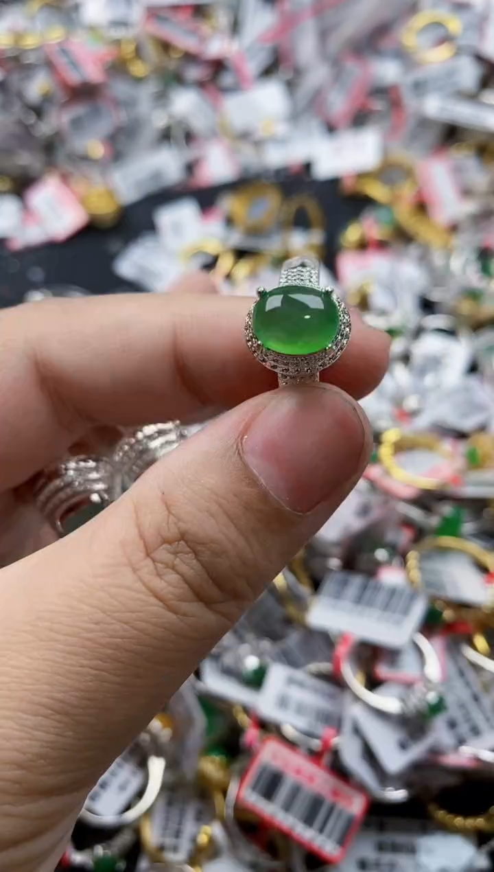 翡翠未镶嵌戒指55555---49