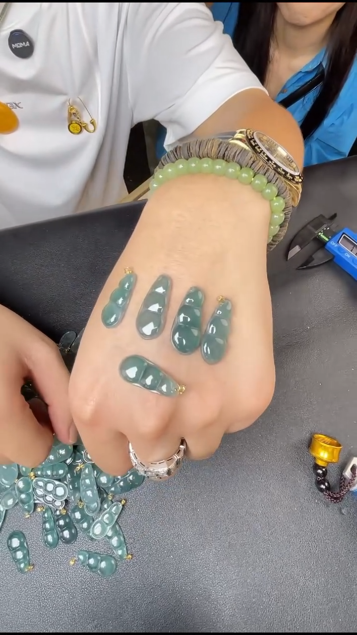 翡翠18K金镶嵌颈饰36300T15-3N04-多样性/发一件-