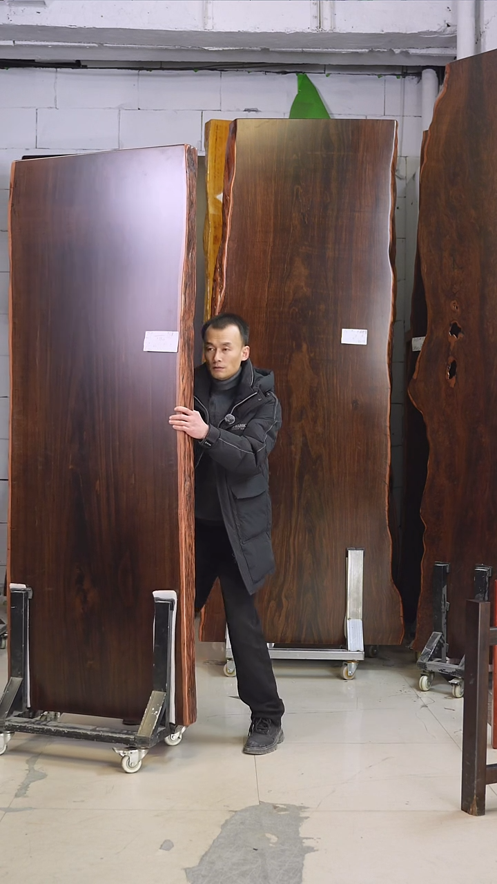 ZT-159大叶紫檀212*75*8加黑三角支架*2