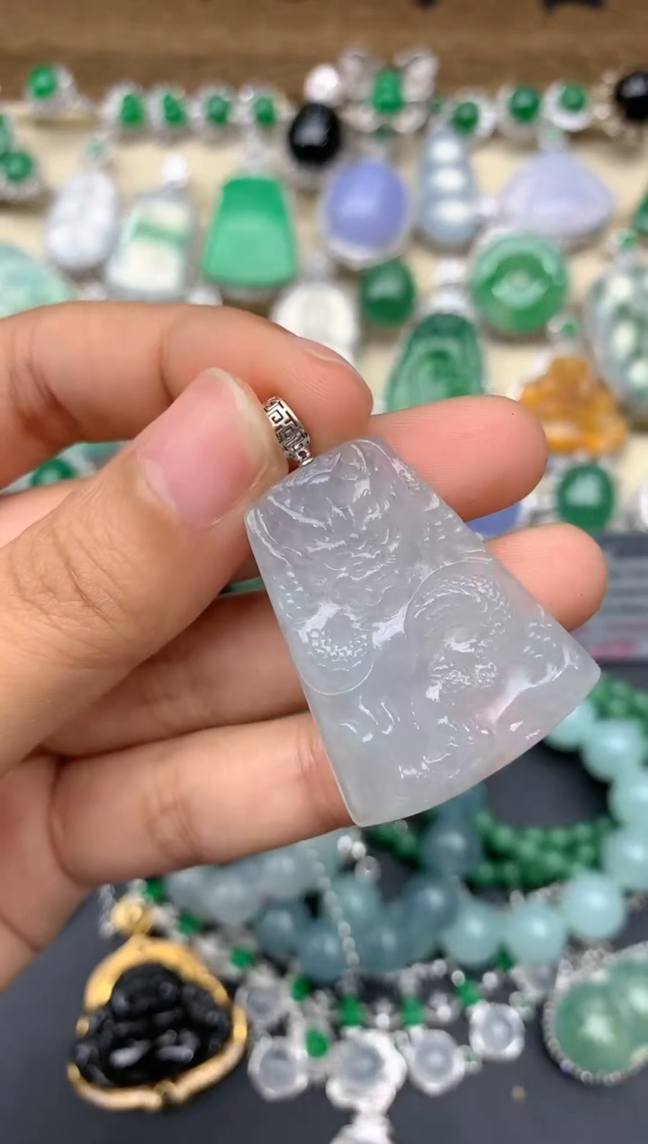 【闪购商品】翡翠颈饰18K金镶嵌190-中国好珍宝