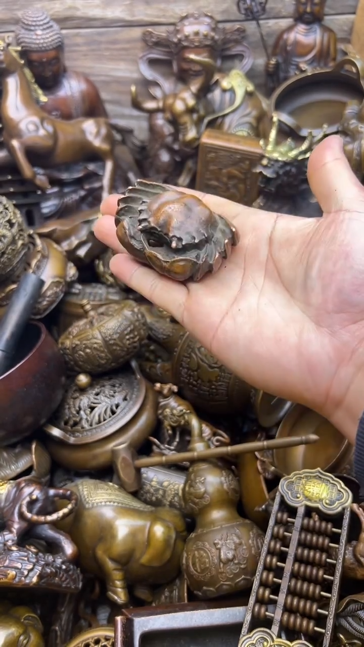 精美铜器，点击下单