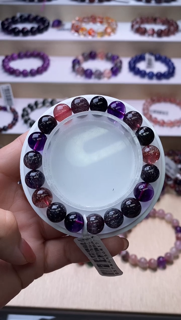 【闪购商品】水晶手链未镶嵌黑加仑超七10m+