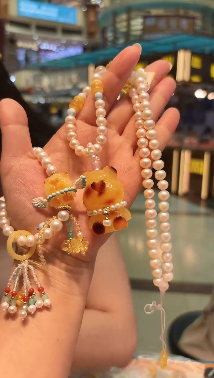 未镶嵌套链琥珀  琥珀【  大熊吊坠项链套装  】多样性发一