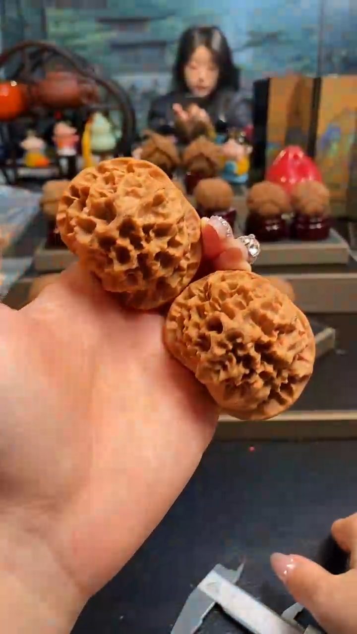 【闪购商品】文玩核桃把件K151帝王54