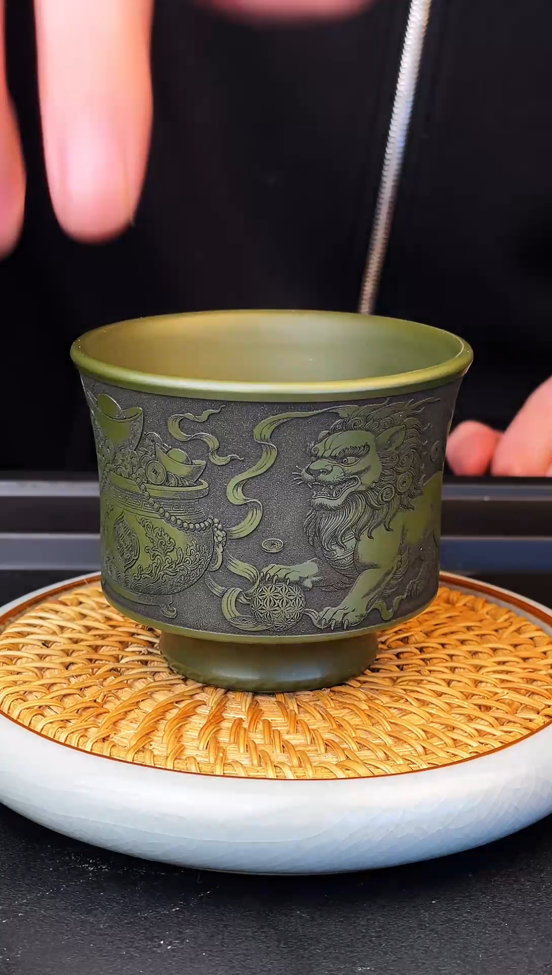 玉麒麟  泥中翡翠  主人杯