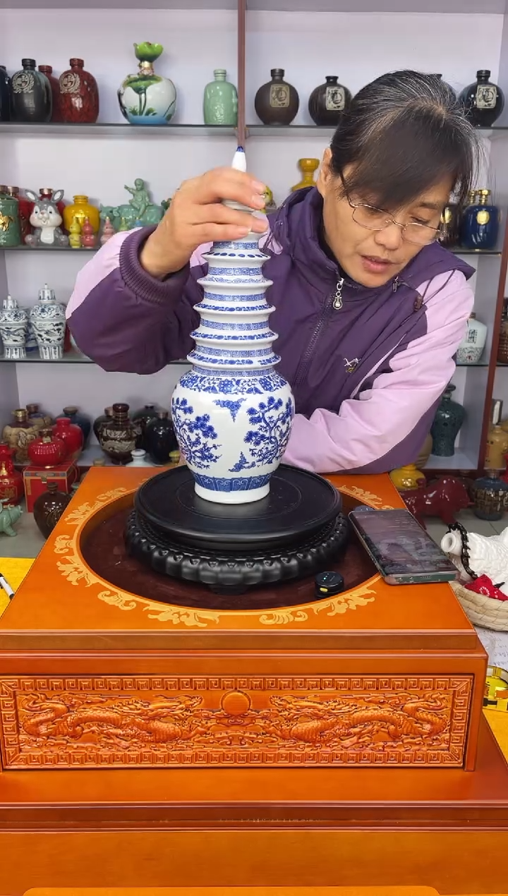 瓶瓷 3 斤装青花宝塔    陶瓷空酒坛