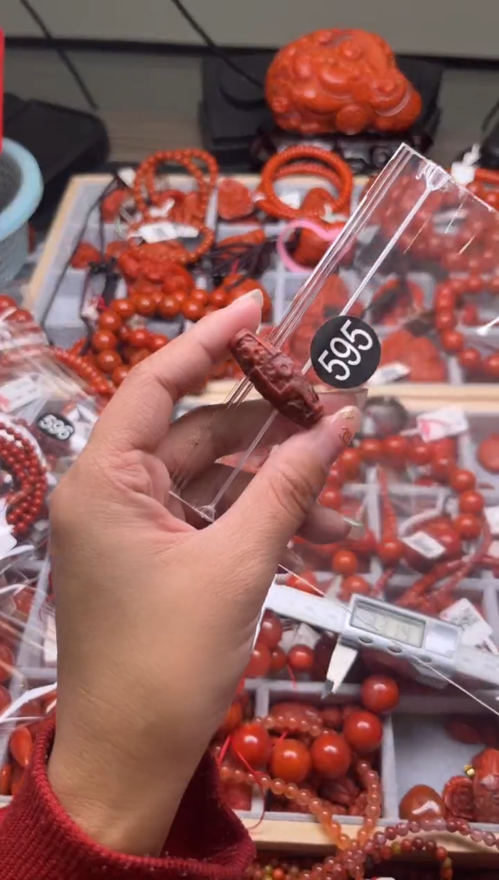 【闪购商品】南红玛瑙珠宝奇石未镶嵌595