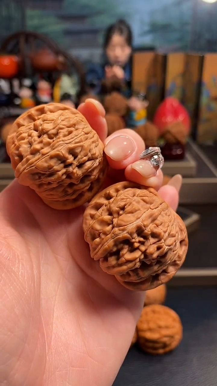 【闪购商品】文玩核桃把件A 942四座楼42尺