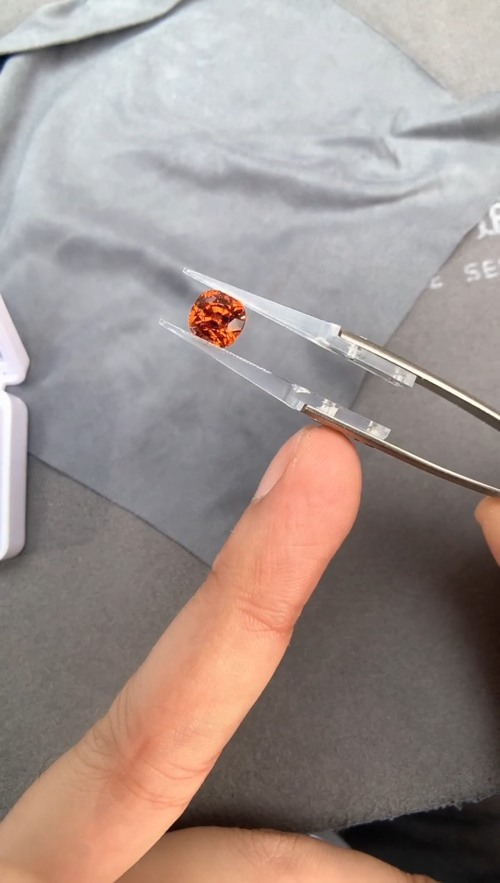 【闪购商品】定制石榴石裸石未镶嵌3.8ct