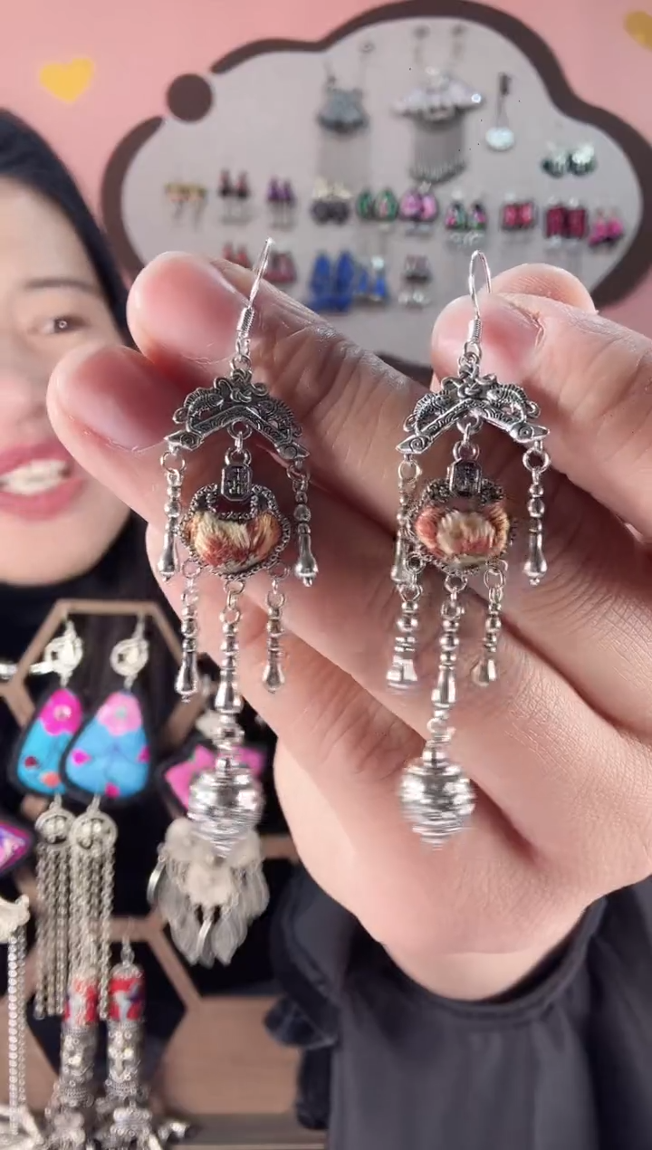 织绣非遗手工苗绣刺绣首饰耳环04