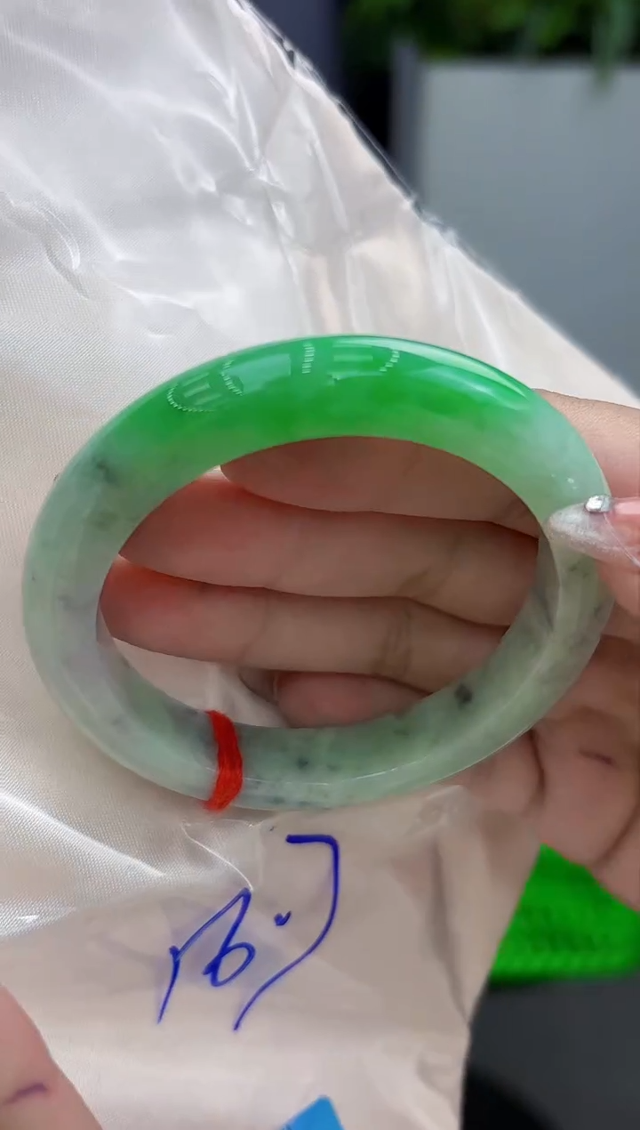 【闪购商品】翡翠手镯未镶嵌翡翠手镯