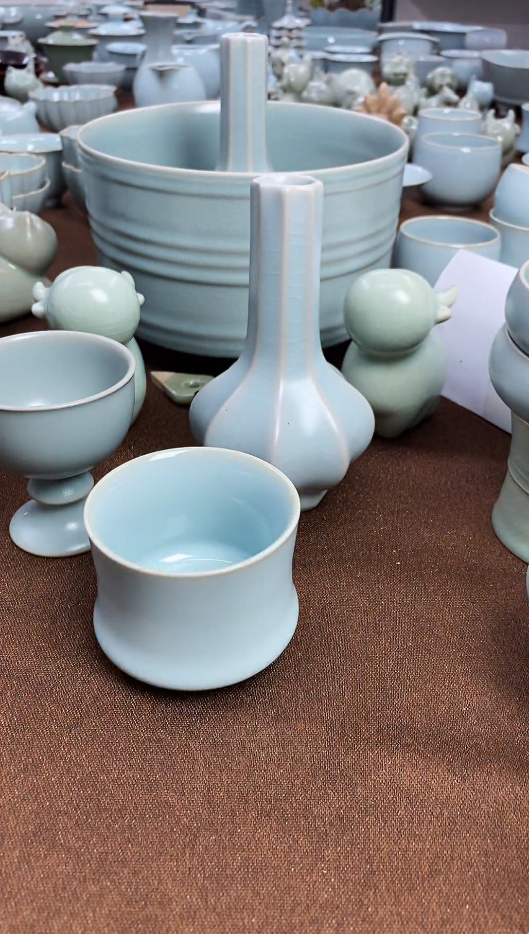 新人福利-微瑕天青釉全手工束腰杯