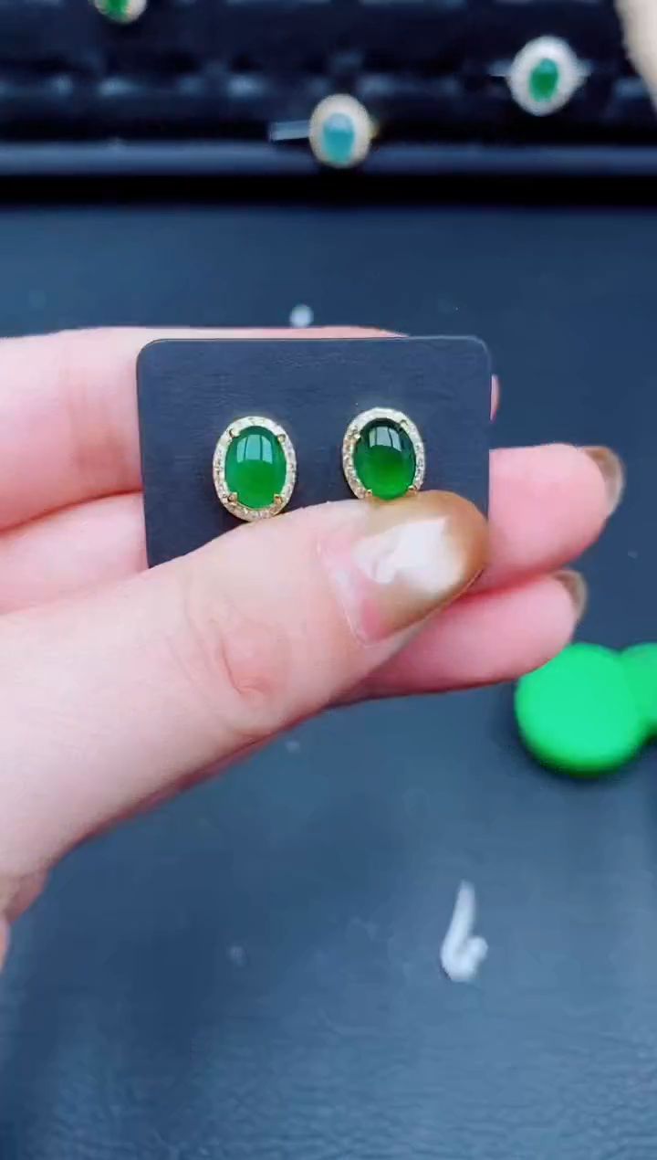 【闪购商品】翡翠耳饰银S925镶嵌天然a货翡翠749