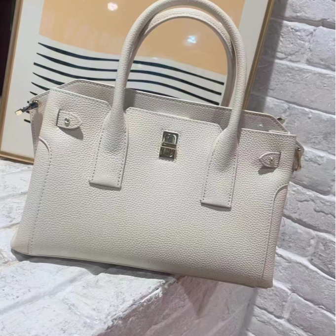 【初阳甄选】SLBL-9095-米色轻奢潮流经典小众女包