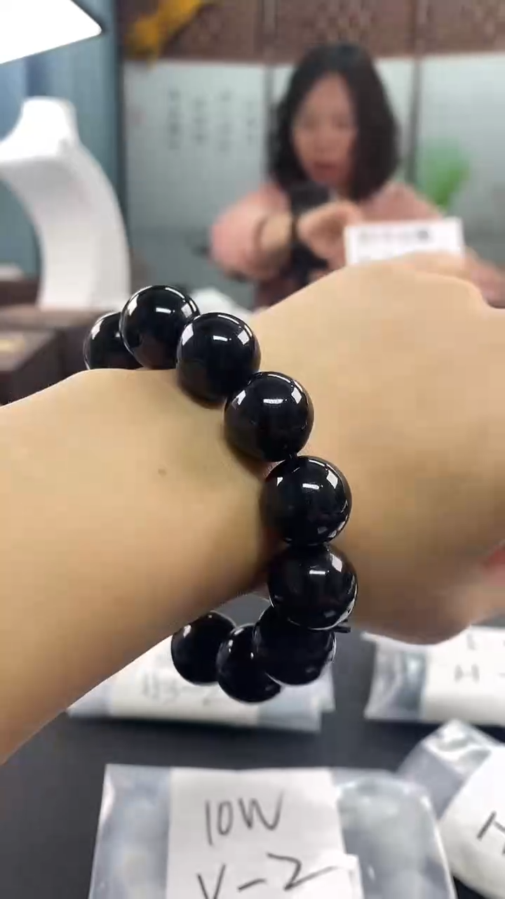 【闪购商品】翡翠手串未镶嵌22......