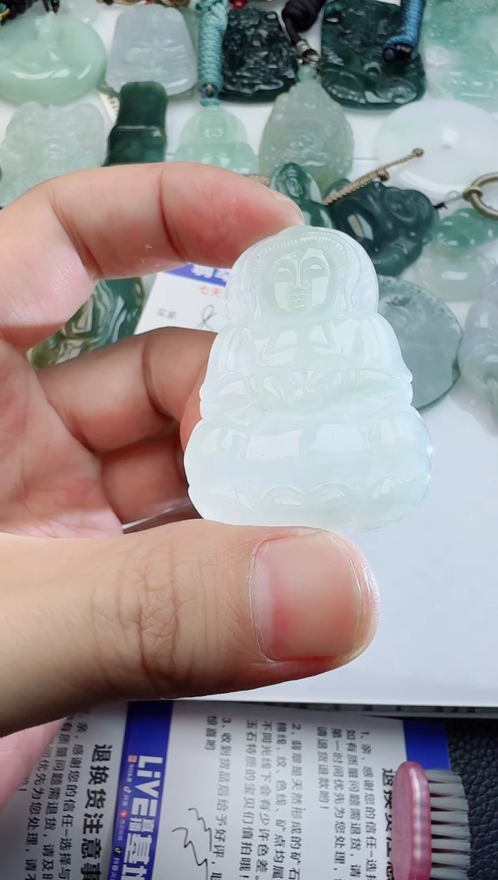 【闪购商品】翡翠吊坠(不含链)未镶嵌多样性随机发其一