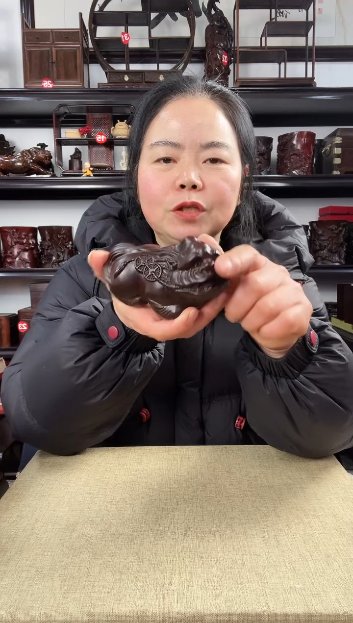 木172老李红木工艺品