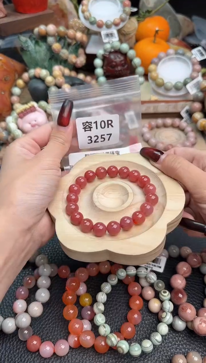 【闪购商品】石英质玉手链未镶嵌10R3257