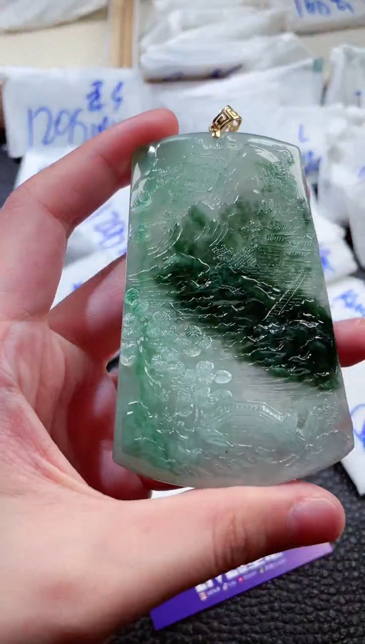 翡翠18K金镶嵌颈饰00004928