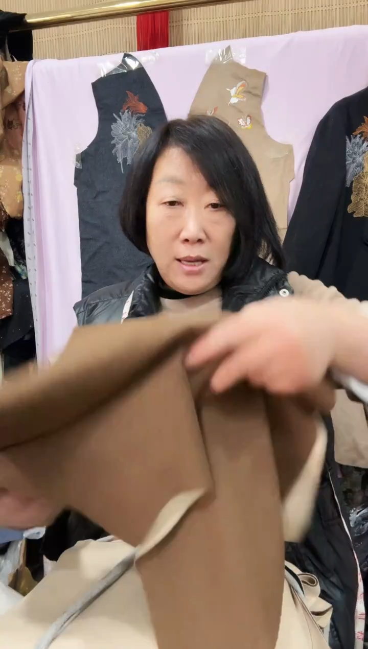 中码水洗羊绒弯刀裤裁片焦糖色中码一条 110