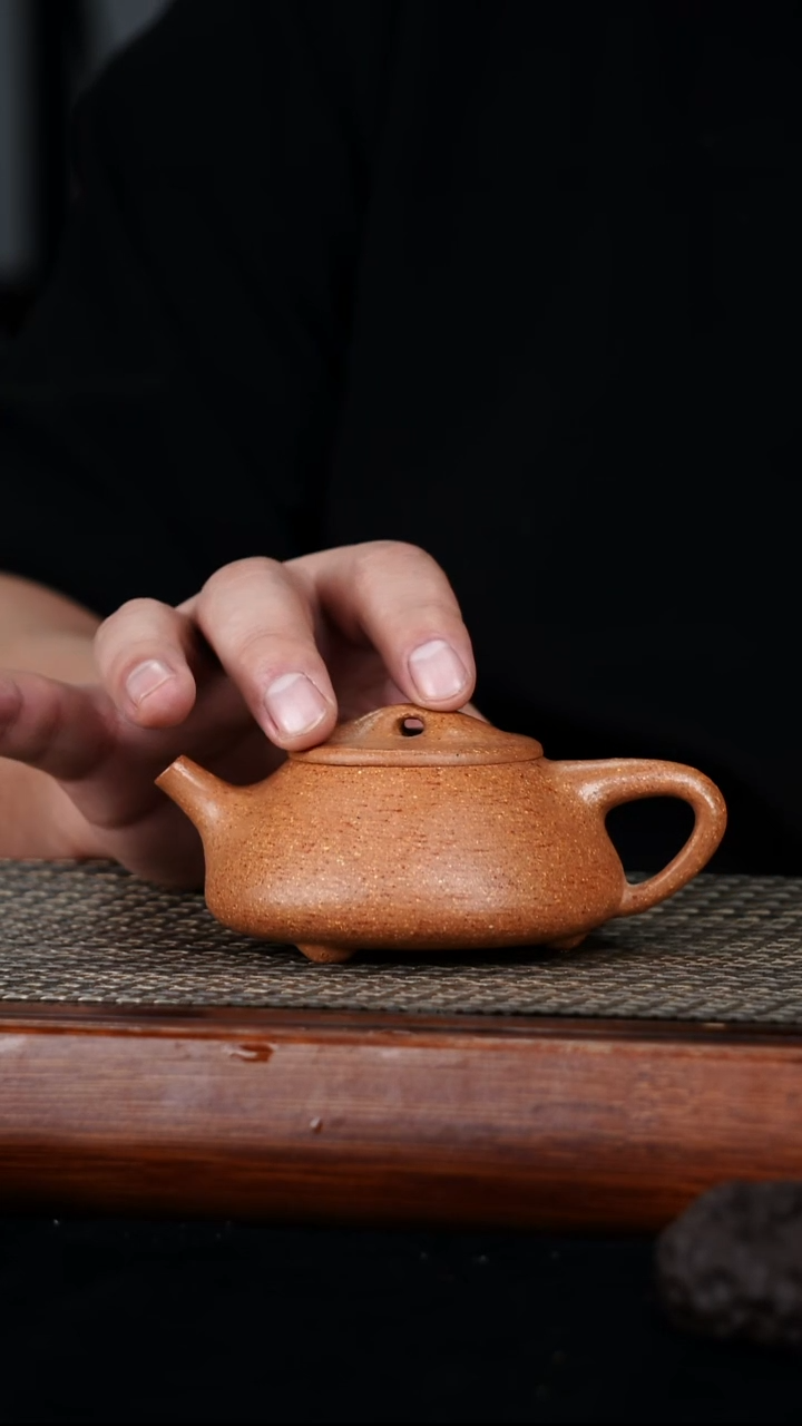 茶壶紫砂原矿段泥满瓢170cc