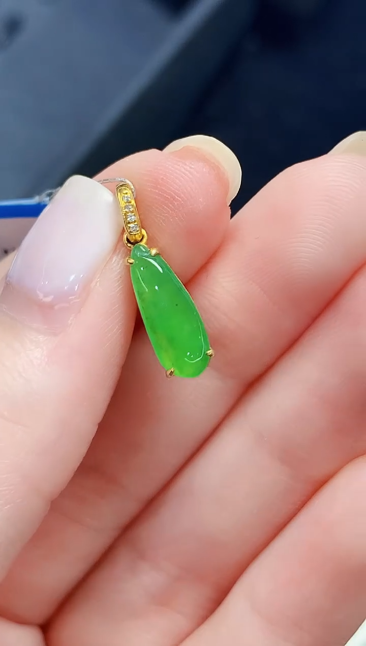 吊坠(不含链)18K金镶嵌翡翠L0931多样性发其一