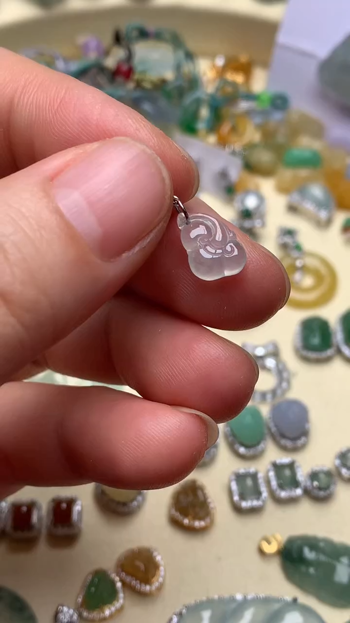 【闪购商品】翡翠颈饰银S925镶嵌翡翠镶嵌如意滴流