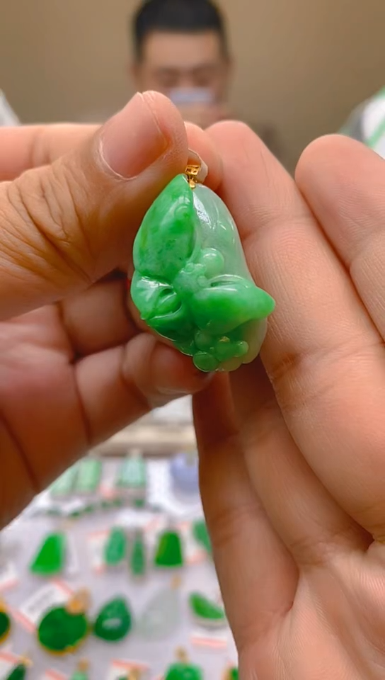 【闪购商品】翡翠颈饰18K金镶嵌新号开播，全场乱卖