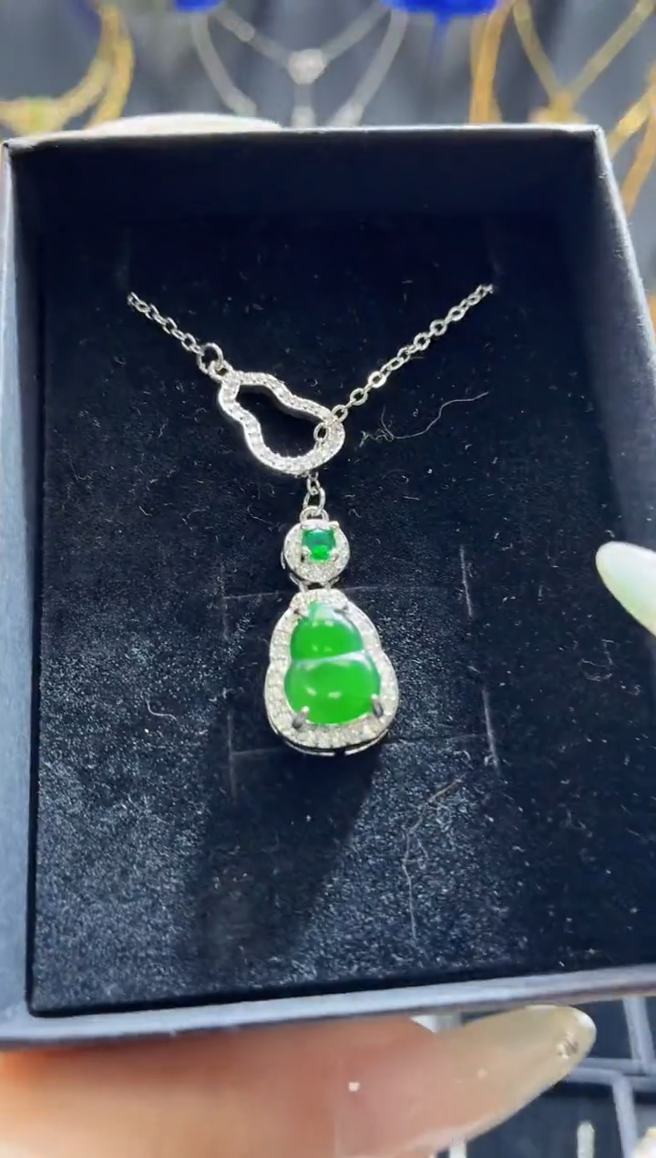 翡翠未镶嵌吊坠(不含链)天然翡翠a货 多样性发其一