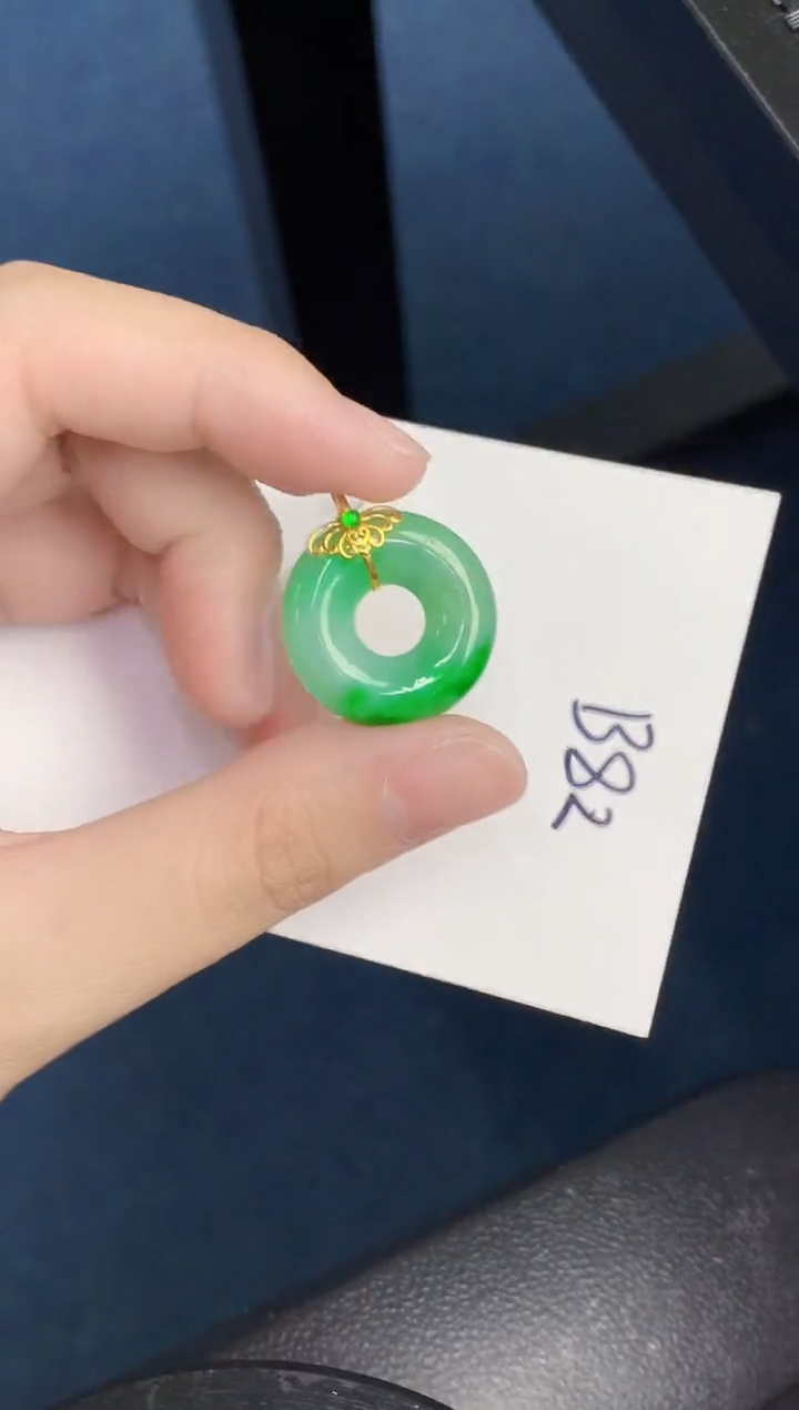 【闪购商品】翡翠颈饰18K金镶嵌000000000