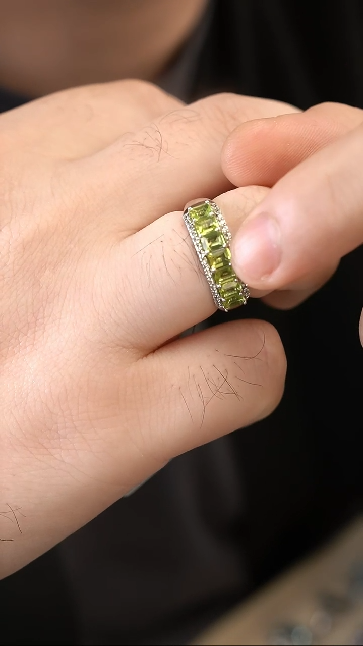 【闪购商品】橄榄石戒指银S925镶嵌橄榄石戒指