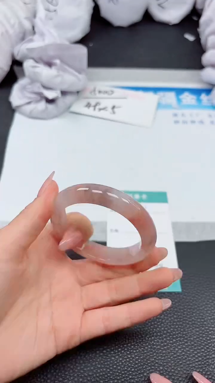 【闪购商品】石英质玉手镯未镶嵌A683