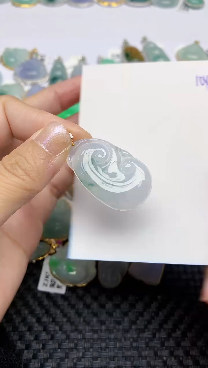 翡翠18K金镶嵌颈饰天然A货翡翠 104
