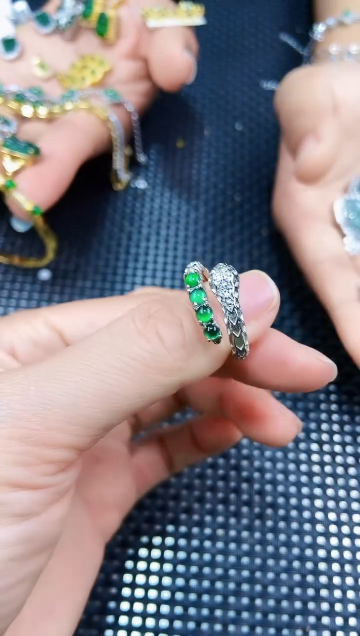 【闪购商品】翡翠戒指未镶嵌11111111