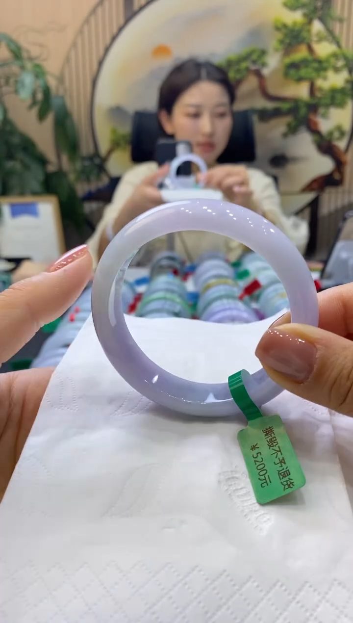 【闪购商品】翡翠手镯未镶嵌99901650