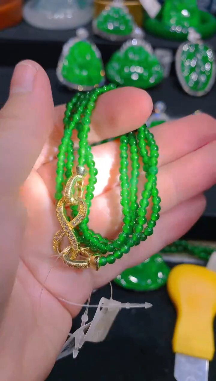 【闪购商品】翡翠颈饰未镶嵌36一季