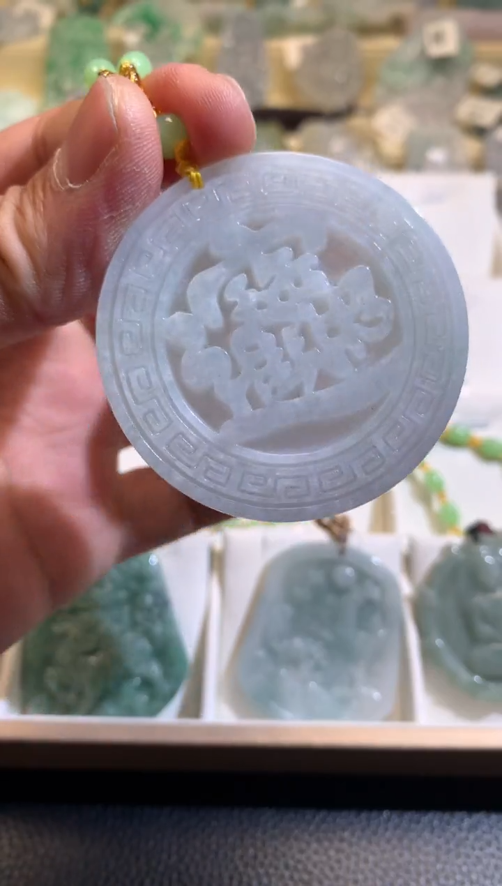 【闪购商品】翡翠颈饰未镶嵌02/23/317