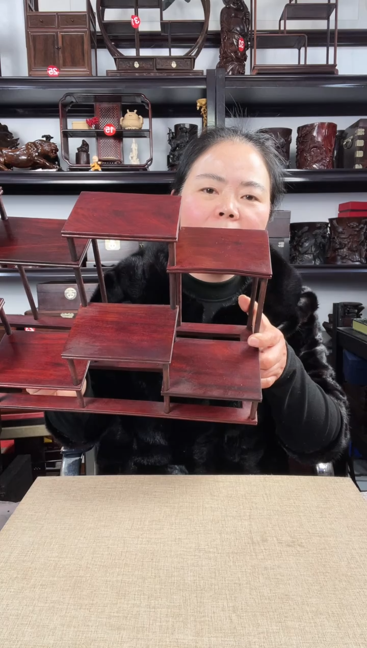 木十步老李红木工艺品
