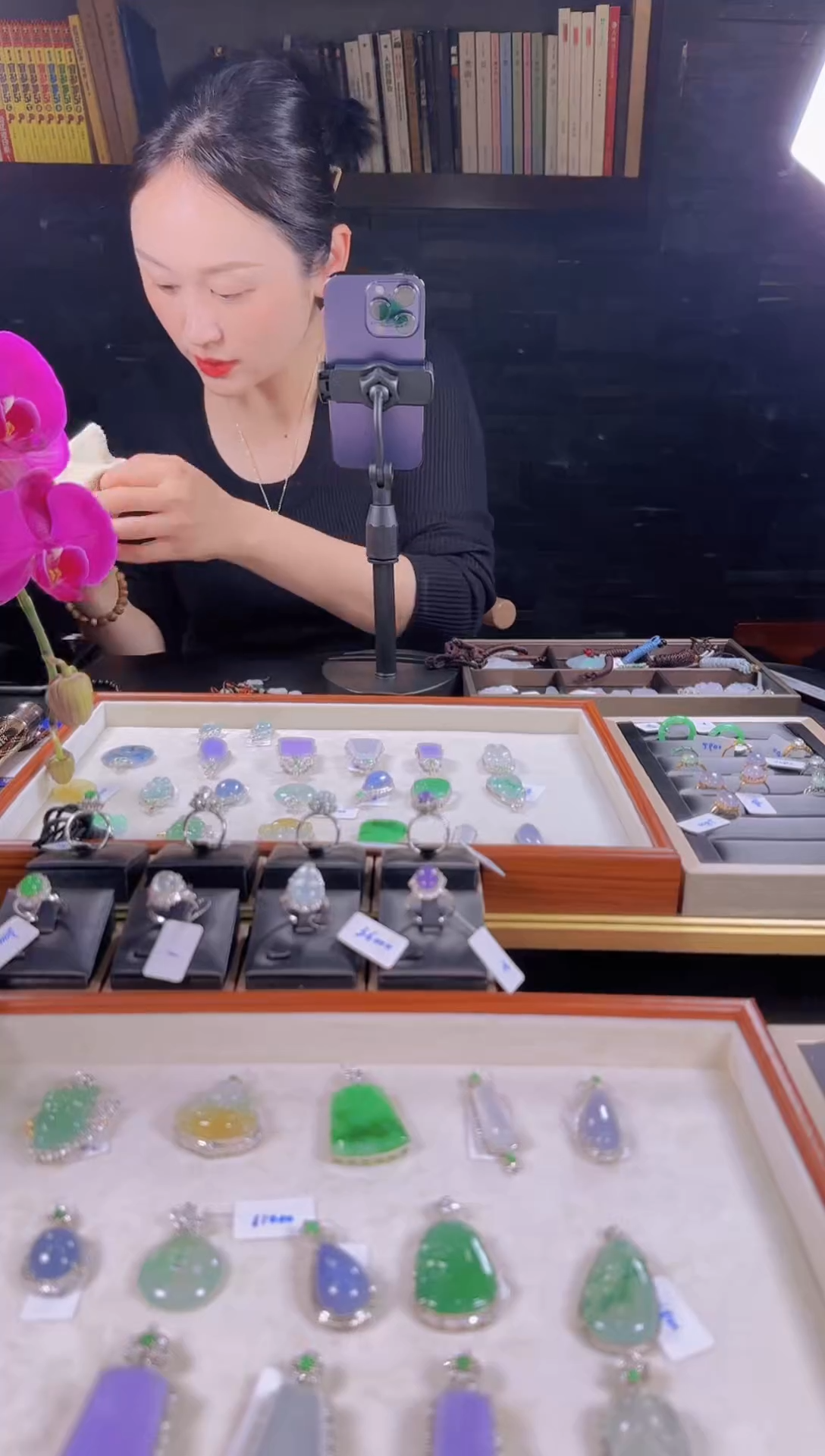 【闪购商品】翡翠吊坠(不含链)18K金镶嵌冰种富贵豆（实物随机发货）