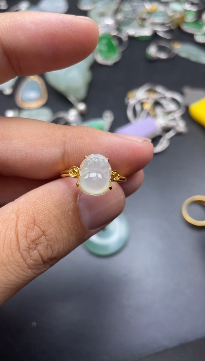 【闪购商品】翡翠颈饰18K金镶嵌人中寄售商品不退不换