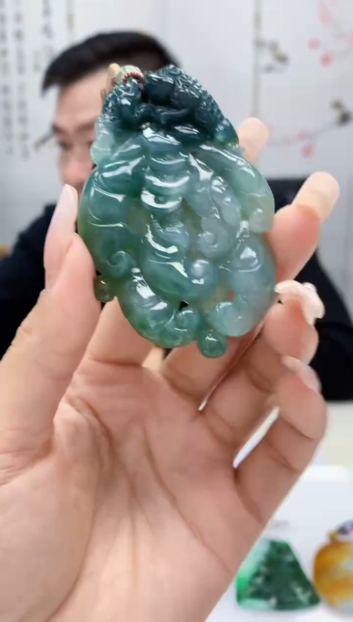 【闪购商品】定制翡翠未镶嵌5152lr-毛货挂件129