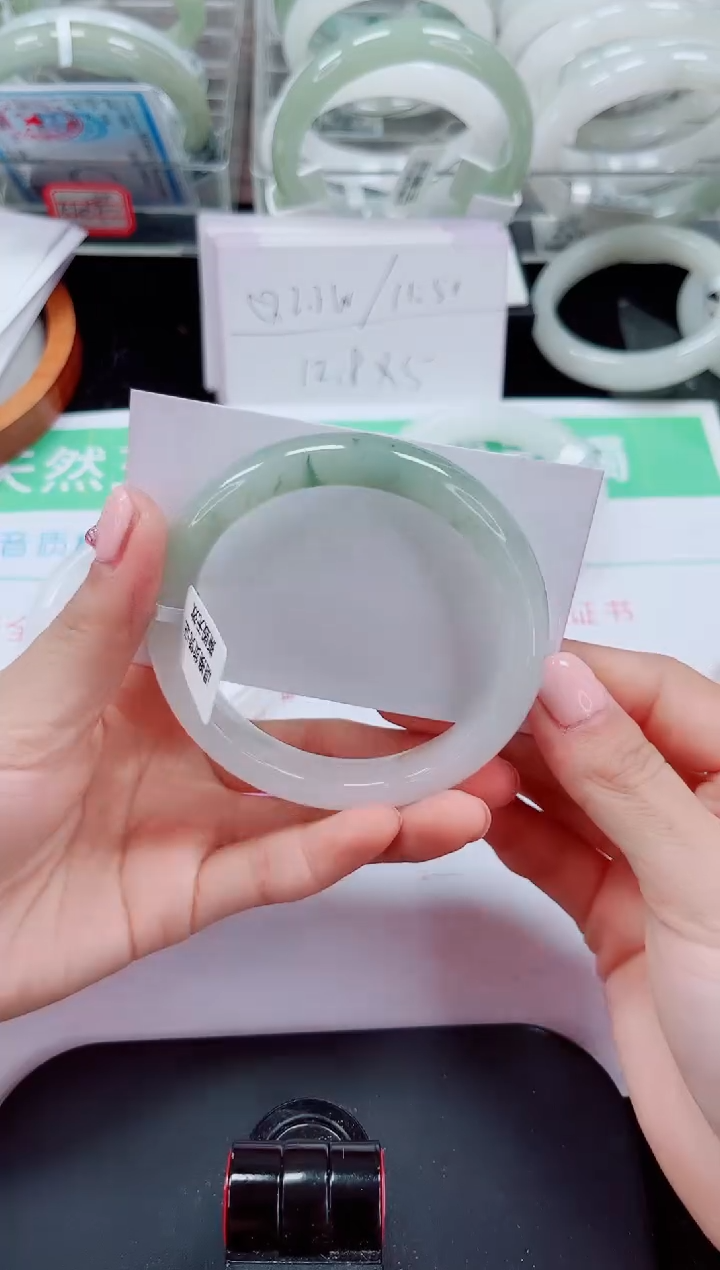 未镶嵌手镯石英质玉339-58/59