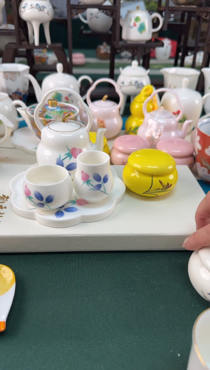 【闪购商品】瓷器 ······.......