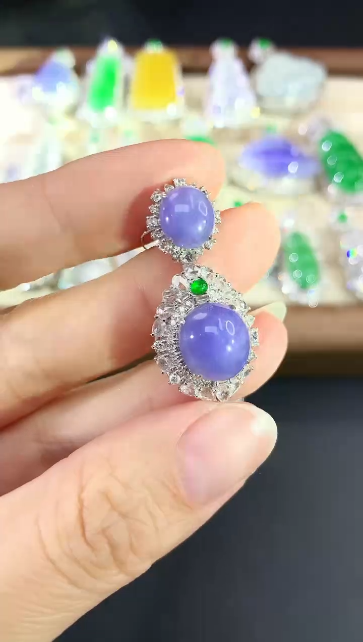 吊坠(不含链)18K金镶嵌翡翠200|26800