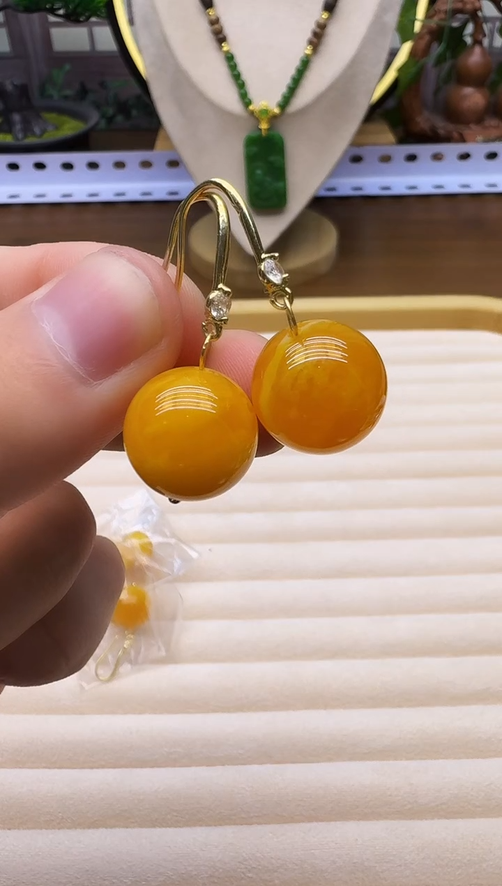 蜜蜡14K金镶嵌耳饰E53     