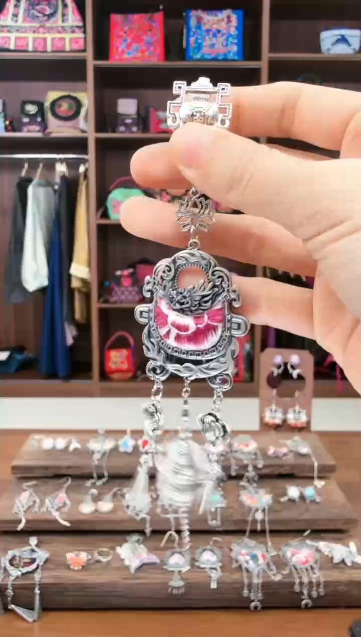 【闪购商品】织绣144蚩梦苗族古绣