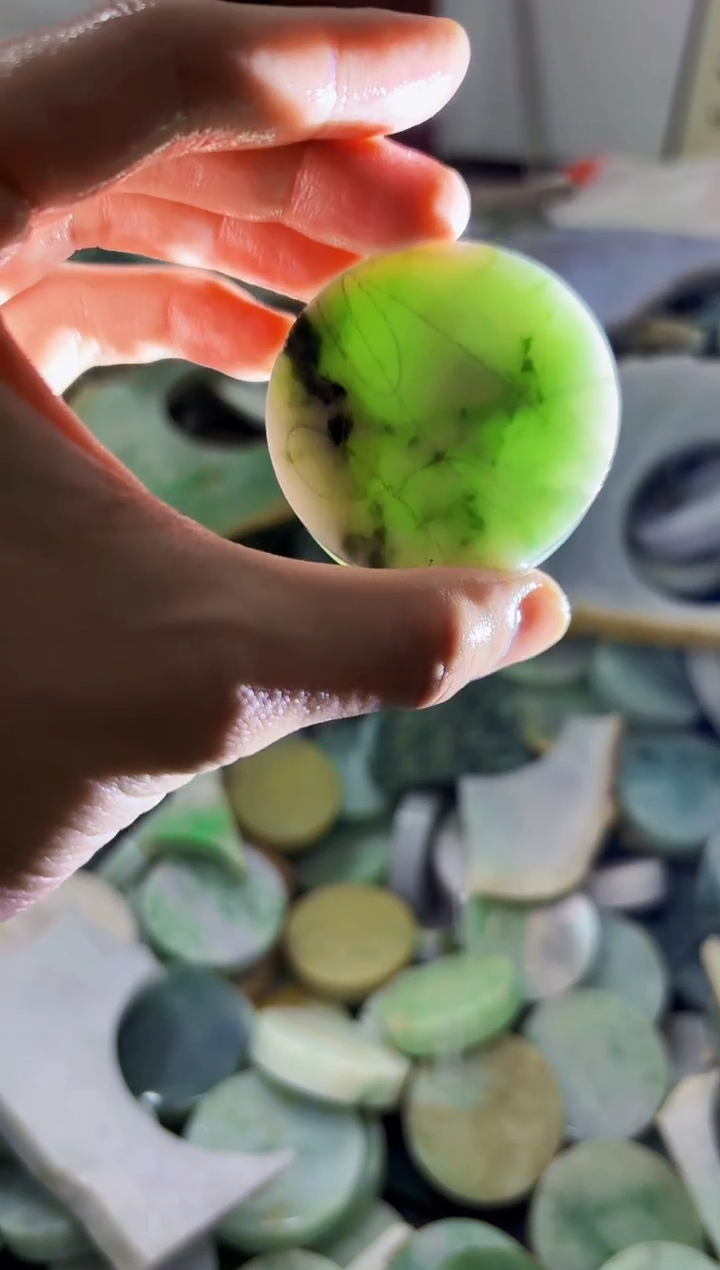 【闪购商品】翡翠颈饰未镶嵌A货吴玉226