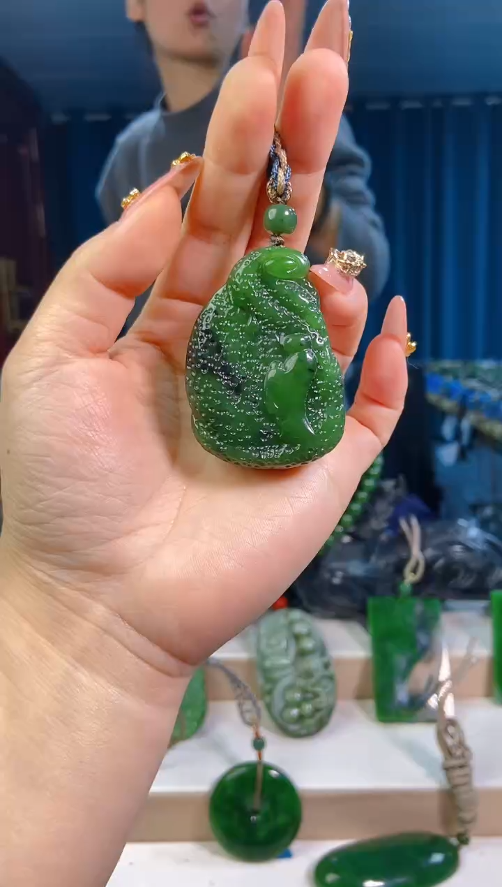 【闪购商品】和田玉挂件未镶嵌1