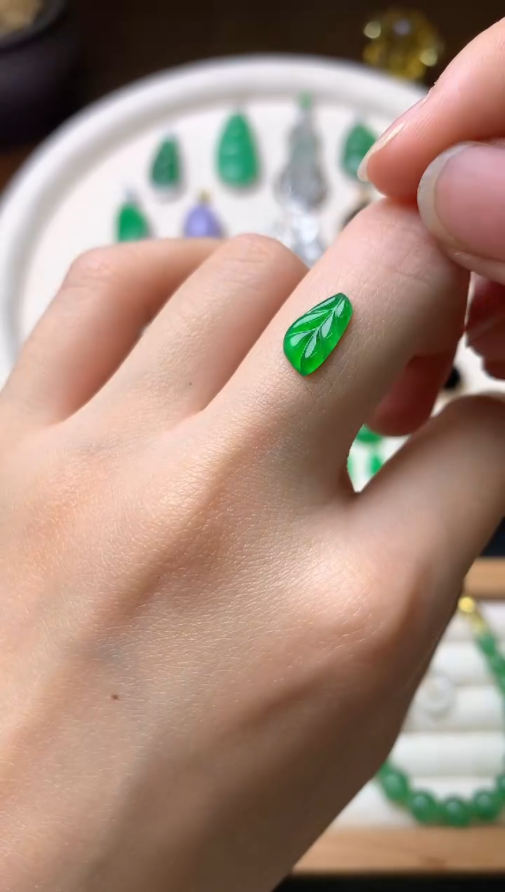 【闪购商品】定制翡翠未镶嵌裸石