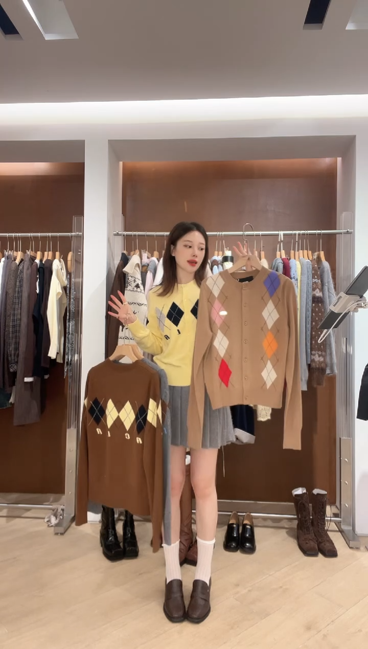 LACERTA菱格纹针织衫